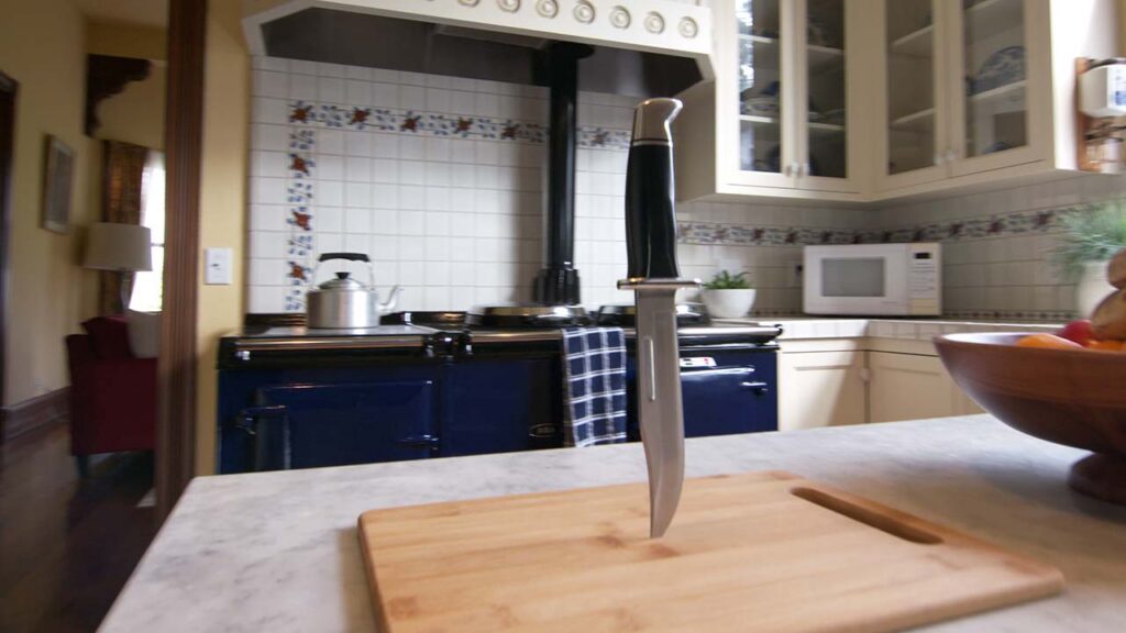 Scream movie kitchen MTV Cribs episode production horror film location interior Paramount